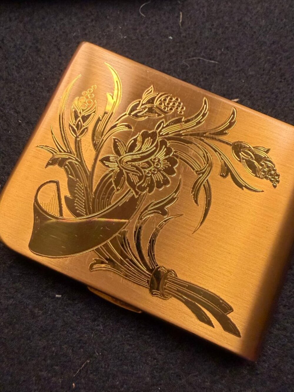 Vintage 1950s Elgin American Gold-Tone Floral Powder Compact Complete Boxed Set